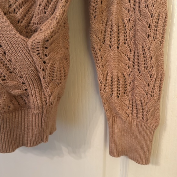 Deep V neck wrap sweater size Medium - Picture 4 of 8